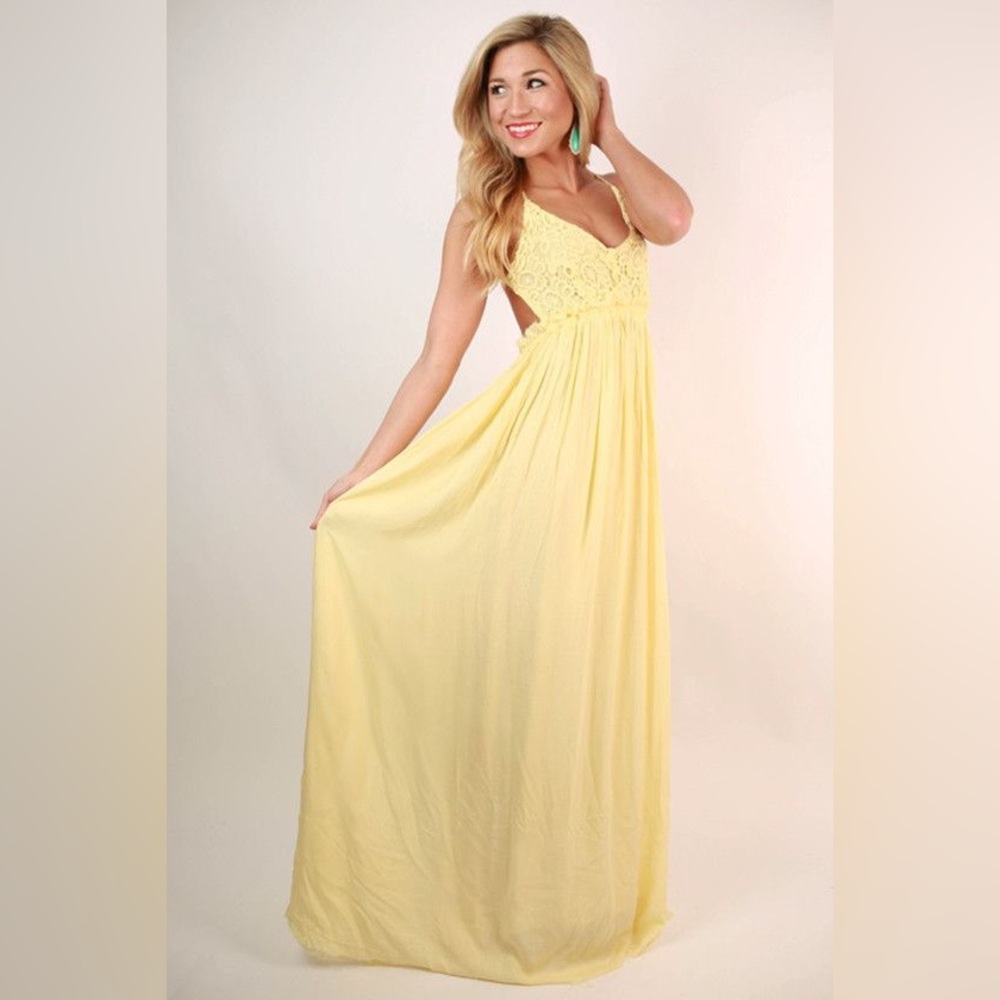 Wishlist Yellow Backless Lace Dress